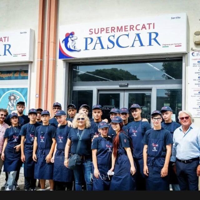 Primi passi verso il futuro: gli allievi del primo anno del Operatore della ristorazione brillano da Pascar